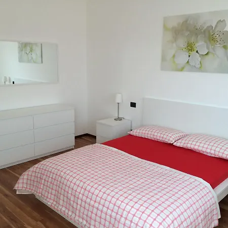 Trinita' Apartment